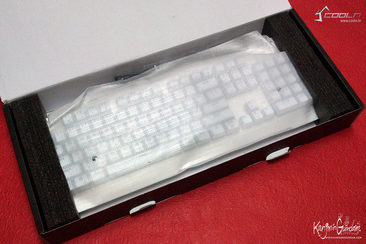리줌 기계식키보드 RIZUM G-FACTOR Z50 RAINBOW Aluminum 사용기 -11.jpg