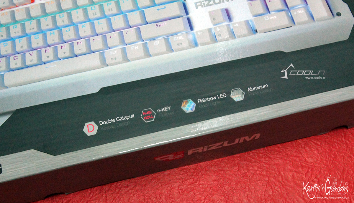 리줌 기계식키보드 RIZUM G-FACTOR Z50 RAINBOW Aluminum 사용기 -05.jpg